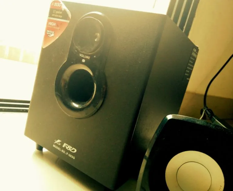The Darkest Blog sub-woofer speakers scary story